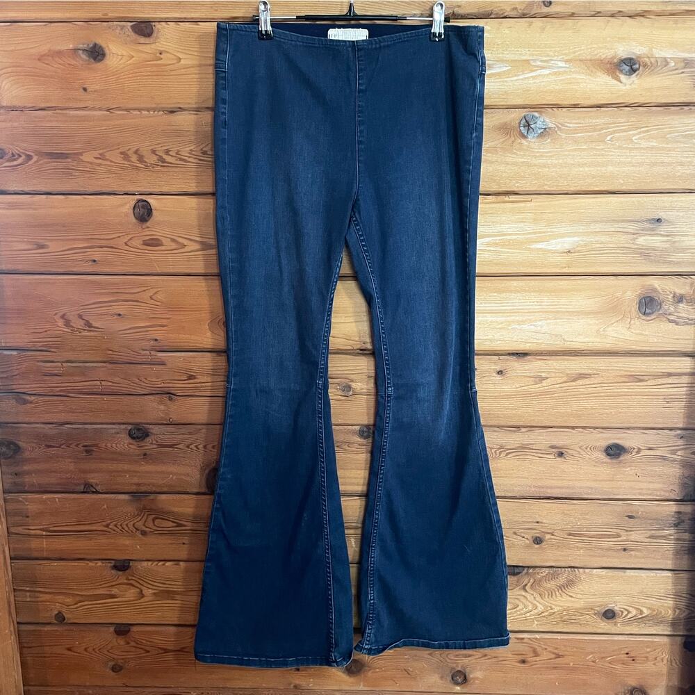 Free People Penny Pull On Flare Jeans Women's Size 31